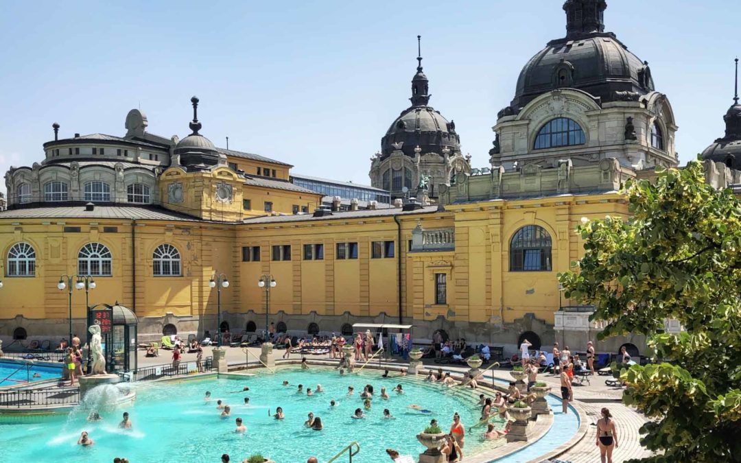 Budapeşte Szechenyi Kaplıcasında hamam keyfi