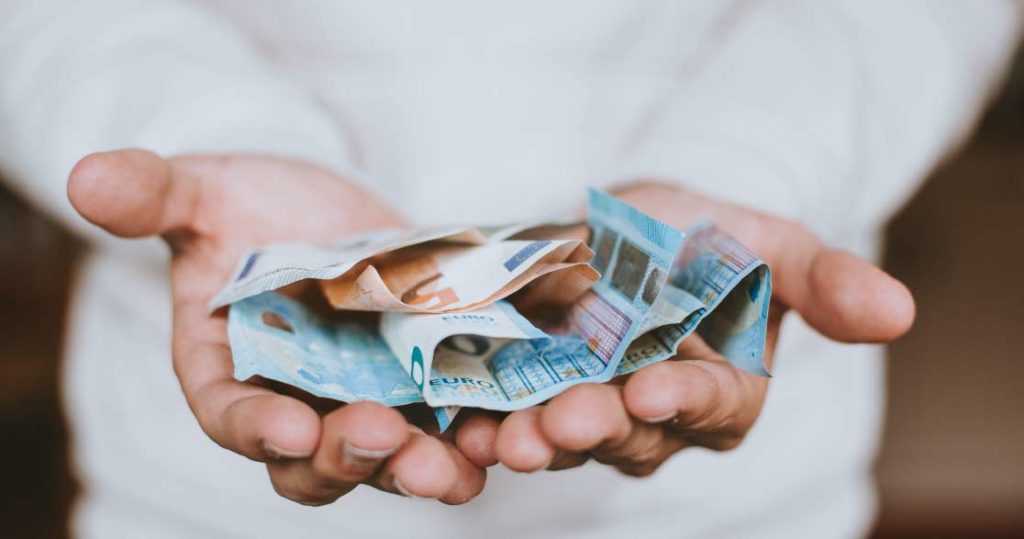 Where To Exchange Money In Budapest Veronika Samu Where To Exchange Money In Budapest